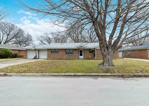 4716 Redondo St, North Richland Hills, TX 76180