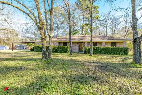 8449 Parkdale Dr, Shreveport, LA 71108