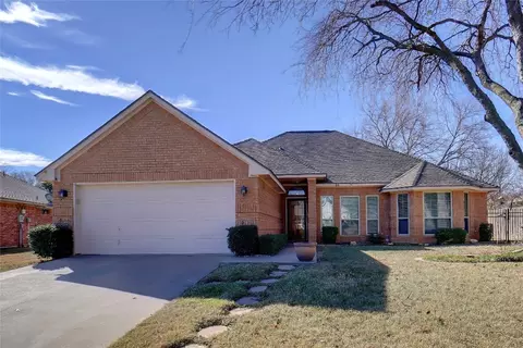 21 Alamosa Dr, Trophy Club, TX 76262