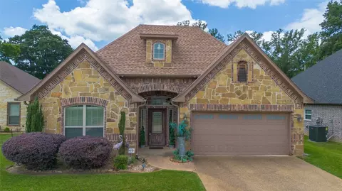 723 Cove Pl, Longview, TX 75604
