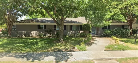 302 S Denton St, Gainesville, TX 76240