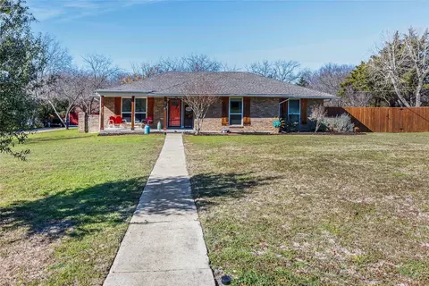 210 Willow Creek Ln, Ovilla, TX 75154