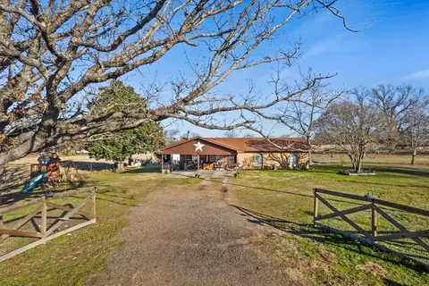 2016 County Road 4105, Daingerfield, TX 75638