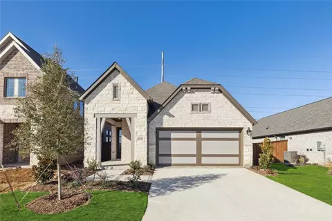 3133 Brazoria Dr, Oak Point, TX 75068