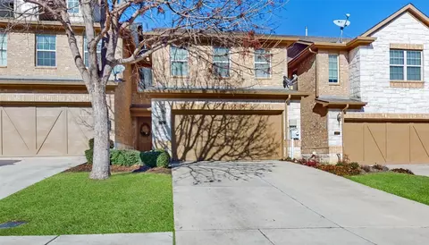 383 Teague Dr, Lewisville, TX 75067