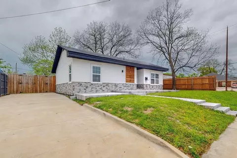 1603 Monroe St, Commerce, TX 75428 photo 9