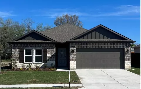 1216 Anderson Dr, Trenton, TX 75490