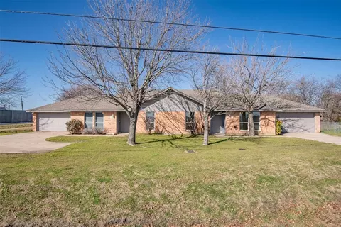 404 5 Points Rd, Waxahachie, TX 75165