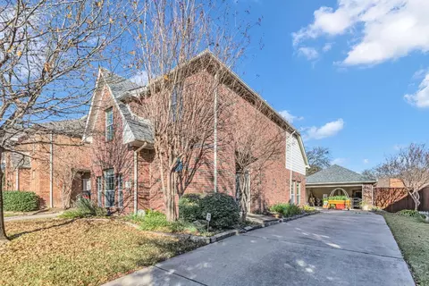3005 Rustic Meadows Dr, Bedford, TX 76021