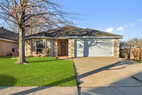 4413 New Meadow Dr, Mansfield, TX 76063