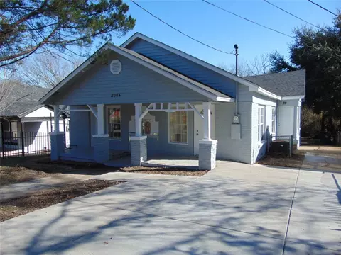 2004 Harlandale Ave, Dallas, TX 75216