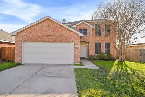 5421 Royal Birkdale Dr, Fort Worth, TX 76135