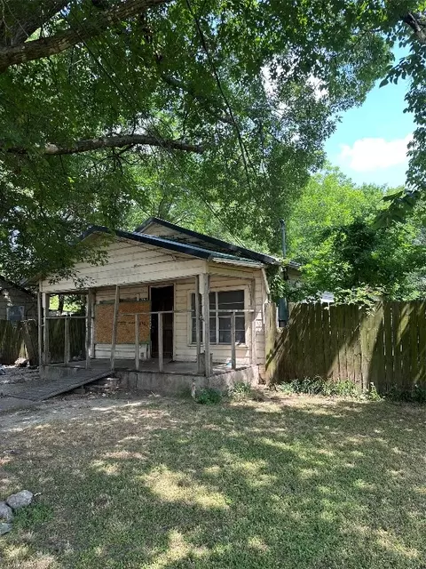 917 E Collin St, Corsicana, TX 75110