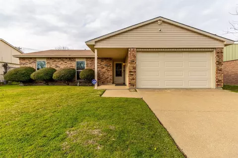 7411 Long Canyon Trl, Dallas, TX 75249