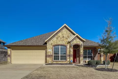 123 Holly St, Waxahachie, TX 75165