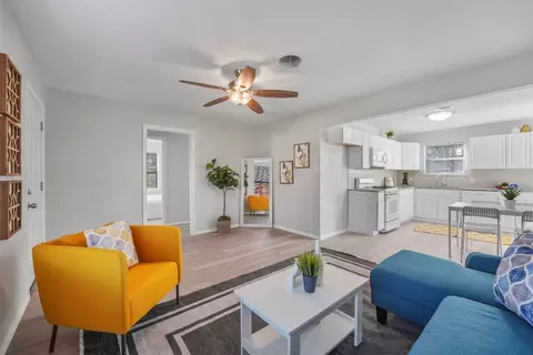 8720 Buckeye Dr, Dallas, TX 75217