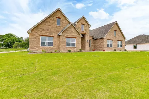 9005 Valley Oak Ct, Springtown, TX 76082