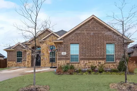 805 Summer Grove Dr, Midlothian, TX 76065