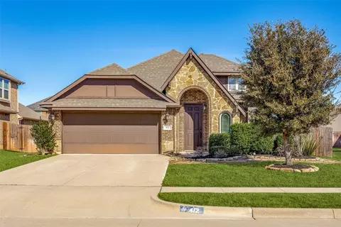 412 Hudson Ln, Burleson, TX 76028