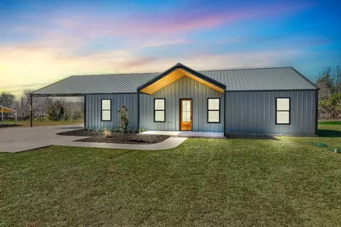 303 Rawhide Trl, Denison, TX 75021