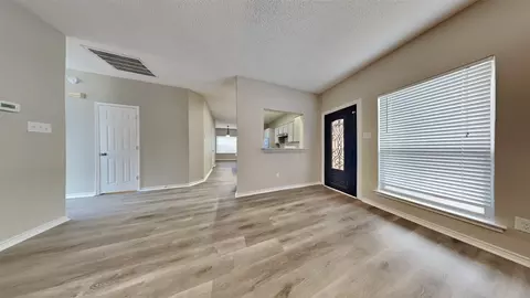 7409 Colfax Dr, Rowlett, TX 75089 photo 3