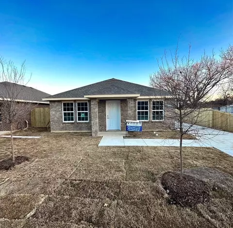 2334 Denmark St, Dallas, TX 75253