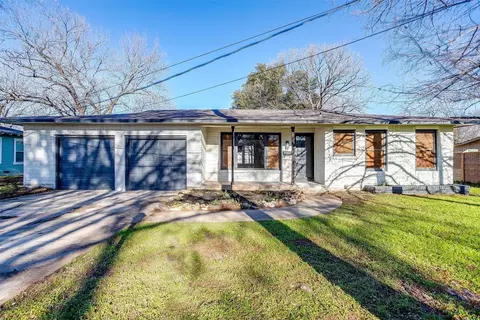 212 Myers Ave, Cleburne, TX 76033