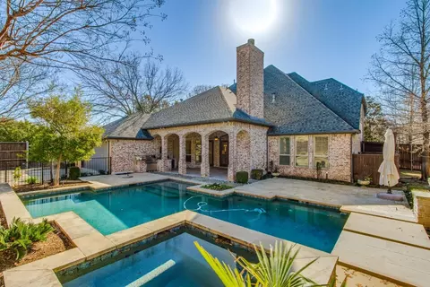 304 Fall Creek Dr, Richardson, TX 75080