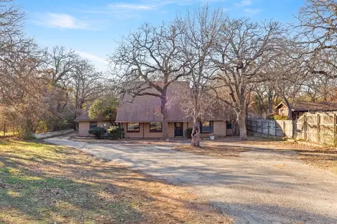 1221 Murrell Rd, Grapevine, TX 76051