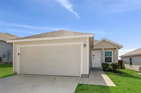 5645 Hepburn St, Forney, TX 75126