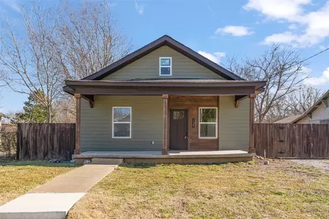 1131 Walnut St, Greenville, TX 75401