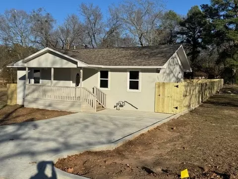 Exterior - 509 Abney St, Gilmer, TX 75644 photo 2 of 6