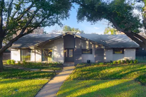4815 Sugar Mill Rd, Dallas, TX 75244