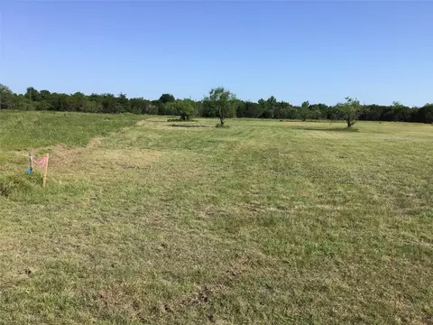 1013 White Bluff Dr, Whitney, TX 76692