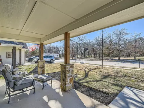 Exterior - 228 Firefly Dr, Springtown, TX 76082 photo 4 of 6