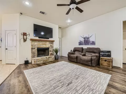 Living - 228 Firefly Dr, Springtown, TX 76082 photo 2 of 2
