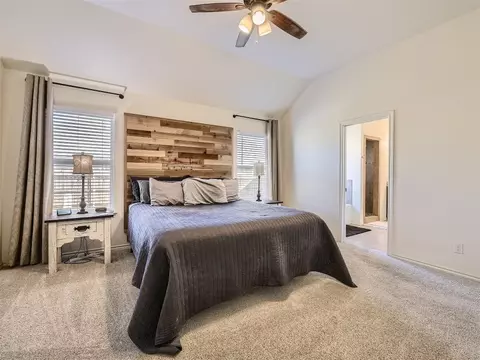 Bedroom - 228 Firefly Dr, Springtown, TX 76082 photo 3 of 7