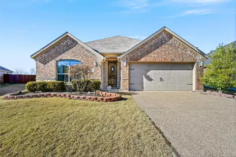 2106 Foxglove Ct, Forney, TX 75126