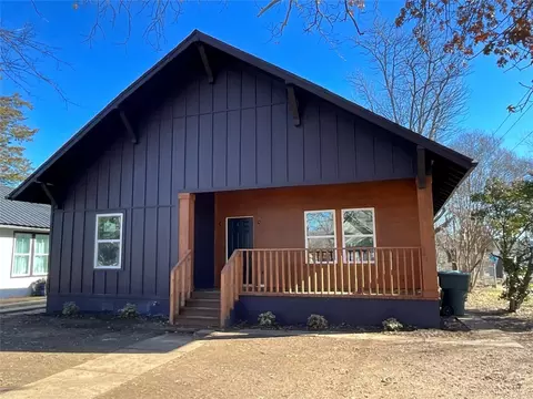 821 S Hazelwood St, Sherman, TX 75090