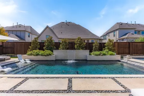 Exterior - 4121 Paddock Ln, Prosper, TX 75078 photo 7 of 11
