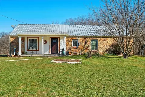 121 Slay Ln, Weatherford, TX 76087