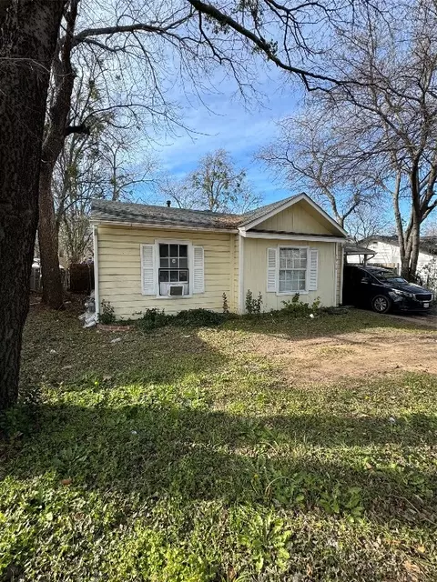 5016 Mccart Ave, Fort Worth, TX 76115