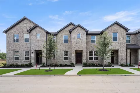 214 Territory Trl, Fort Worth, TX 76120