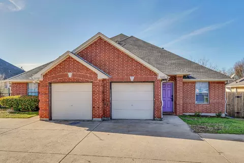 504 S Main St #A, Aubrey, TX 76227