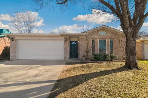 2089 Paint Pony Ln, Keller, TX 76248