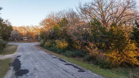 2709 Birch St, Granbury, TX 76048