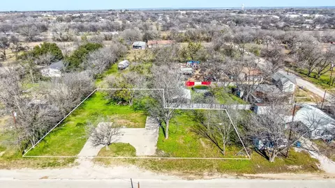 625 W Reynosa Ave, De Leon, TX 76444