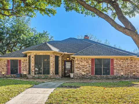 3402 Oak Trail Dr, Rowlett, TX 75088