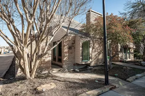6879 Anglebluff Cir, Dallas, TX 75248
