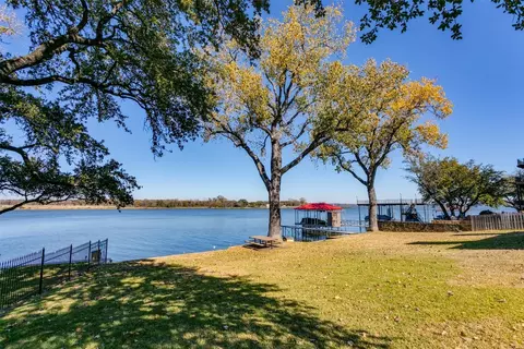 390 Driftwood Ct #3B, Azle, TX 76020